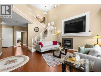 3285 CHARTWELL | Coquitlam British Columbia | Slide Image Eight