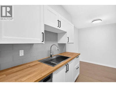 466 EIGHTH Avenue | New Westminster British Columbia | Slide Image Twenty-one