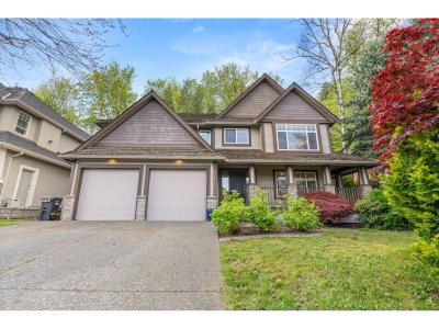 35823 GRAYSTONE Drive | Abbotsford British Columbia | Slide Image Two