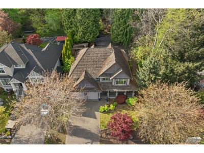 35823 GRAYSTONE Drive | Abbotsford British Columbia | Slide Image Three