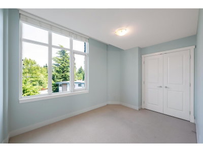 14824 NORTH BLUFF Road | White Rock British Columbia | Slide Image Nineteen