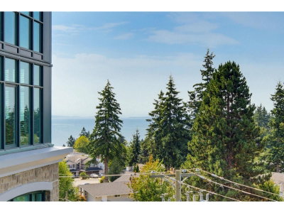 14824 NORTH BLUFF Road | White Rock British Columbia | Slide Image Thirty-three