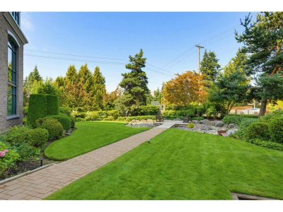 14824 NORTH BLUFF Road | White Rock British Columbia | Slide Image Five
