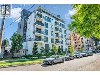 2446 SHAUGHNESSY Street | Port Coquitlam British Columbia | Slide Image Four