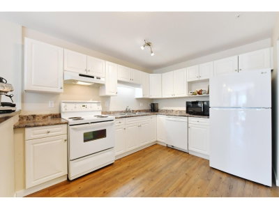 3174 GLADWIN Road | Abbotsford British Columbia | Slide Image Four