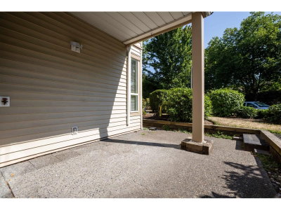 8139 121A Street | Surrey British Columbia | Slide Image Twenty-six