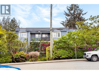 1122 KING ALBERT Avenue | Coquitlam British Columbia | Slide Image Ten