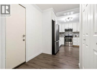 1122 KING ALBERT Avenue | Coquitlam British Columbia | Slide Image Thirty