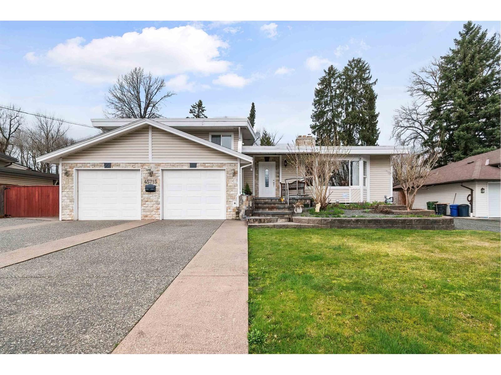 45715 BERKELEY Avenue, Chilliwack, British Columbia V2P 3N1
