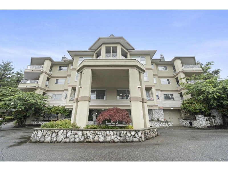 20120 56 Avenue Langley British Columbia, V3A 3Y4 - 3 Bedrooms Condo For Sale