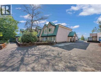 918 RODERICK Avenue | Coquitlam British Columbia | Slide Image Twenty-three