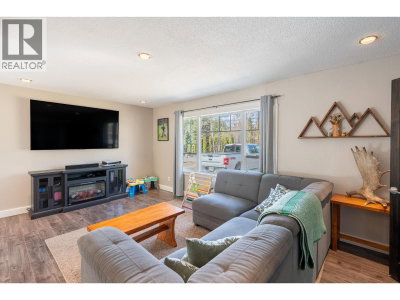 2073 WOODHAVEN Drive | Prince George British Columbia | Slide Image Eleven