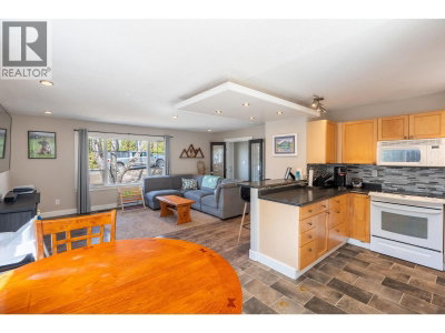 2073 WOODHAVEN Drive | Prince George British Columbia | Slide Image Fifteen
