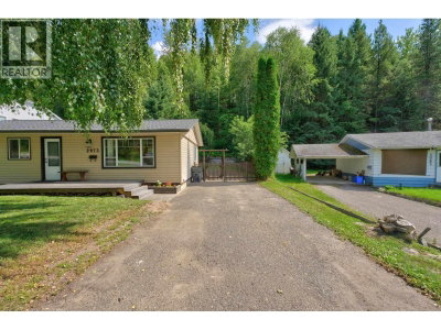 2073 WOODHAVEN Drive | Prince George British Columbia | Slide Image Two