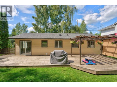 2073 WOODHAVEN Drive | Prince George British Columbia | Slide Image Five