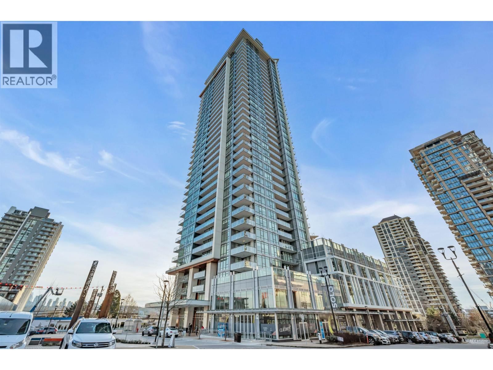 2085 SKYLINE Court, Burnaby, British Columbia V5C 0M6