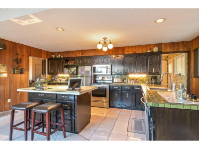 2704 ST. MORITZ Way | Abbotsford British Columbia | Slide Image Twelve