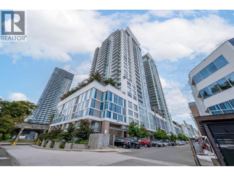 988 QUAYSIDE Drive New Westminster British Columbia, V3M 0L5 - 1 Bedroom Waterfront Condo For Sale