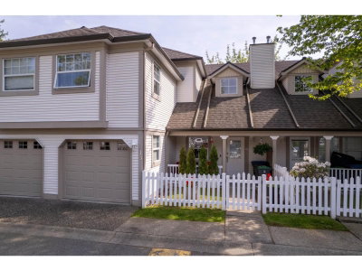 16318 82 Avenue | Surrey British Columbia | Slide Image Six