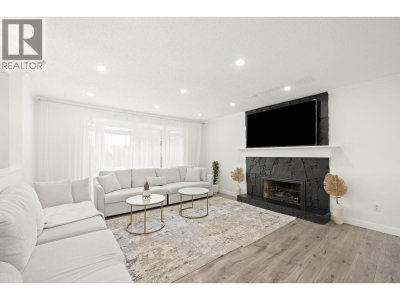 11721 FURUKAWA Place | Maple Ridge British Columbia | Slide Image Eleven
