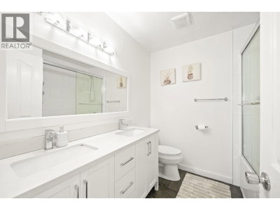 11721 FURUKAWA Place | Maple Ridge British Columbia | Slide Image Thirteen