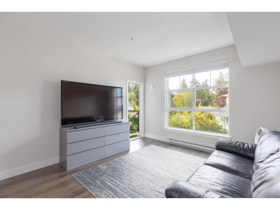 14605 MCDOUGALL Drive | Surrey British Columbia | Slide Image Nine