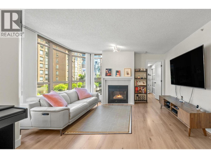 867 HAMILTON Street Vancouver British Columbia, V6B 2R7 - 2 Bedrooms Condo For Sale