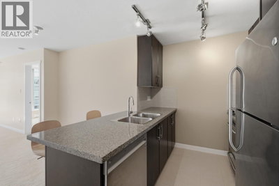 651 NOOTKA Way | Port Moody British Columbia | Slide Image Thirteen
