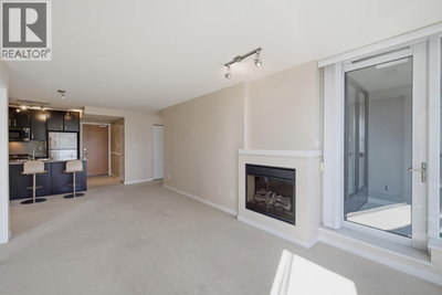 651 NOOTKA Way | Port Moody British Columbia | Slide Image Nine