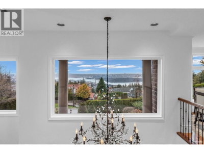1525 ERRIGAL Place | West Vancouver British Columbia | Slide Image Six