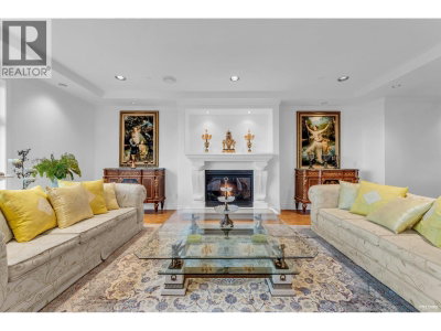 1525 ERRIGAL Place | West Vancouver British Columbia | Slide Image Nine
