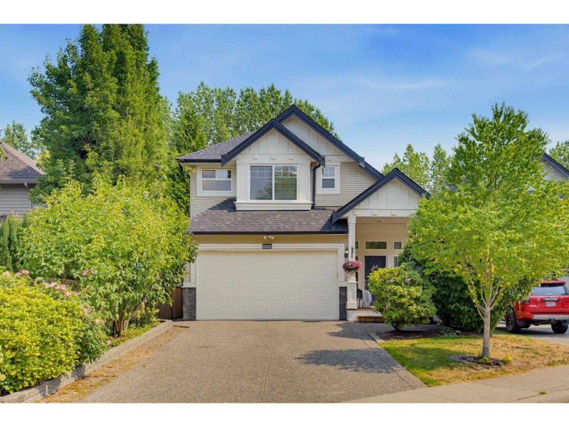 9480 216B Street Langley British Columbia, V1M 4E4 - 5 Bedrooms Home For Sale