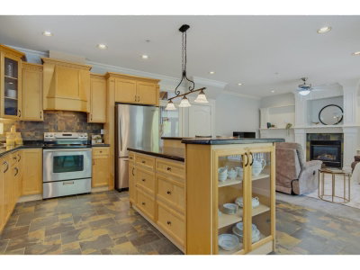 9480 216B Street | Langley British Columbia | Slide Image Twelve
