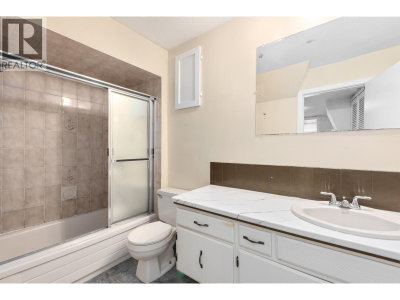 2950 KEETS Drive | Coquitlam British Columbia | Slide Image Twenty-seven