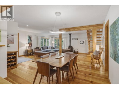 5 GARIBALDI Drive | Whistler British Columbia | Slide Image Nine