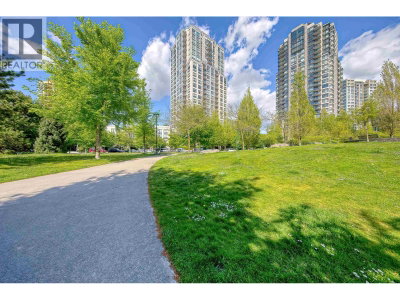 5380 OBEN Street | Vancouver British Columbia | Slide Image Two