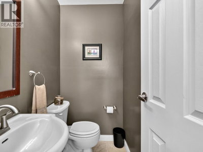 162 JAMES Road | Port Moody British Columbia | Slide Image Seventeen