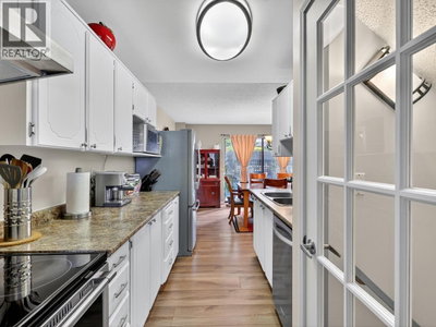 162 JAMES Road | Port Moody British Columbia | Slide Image Nine