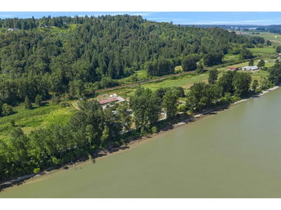 29464 RIVER Road | Abbotsford British Columbia | Slide Image Six