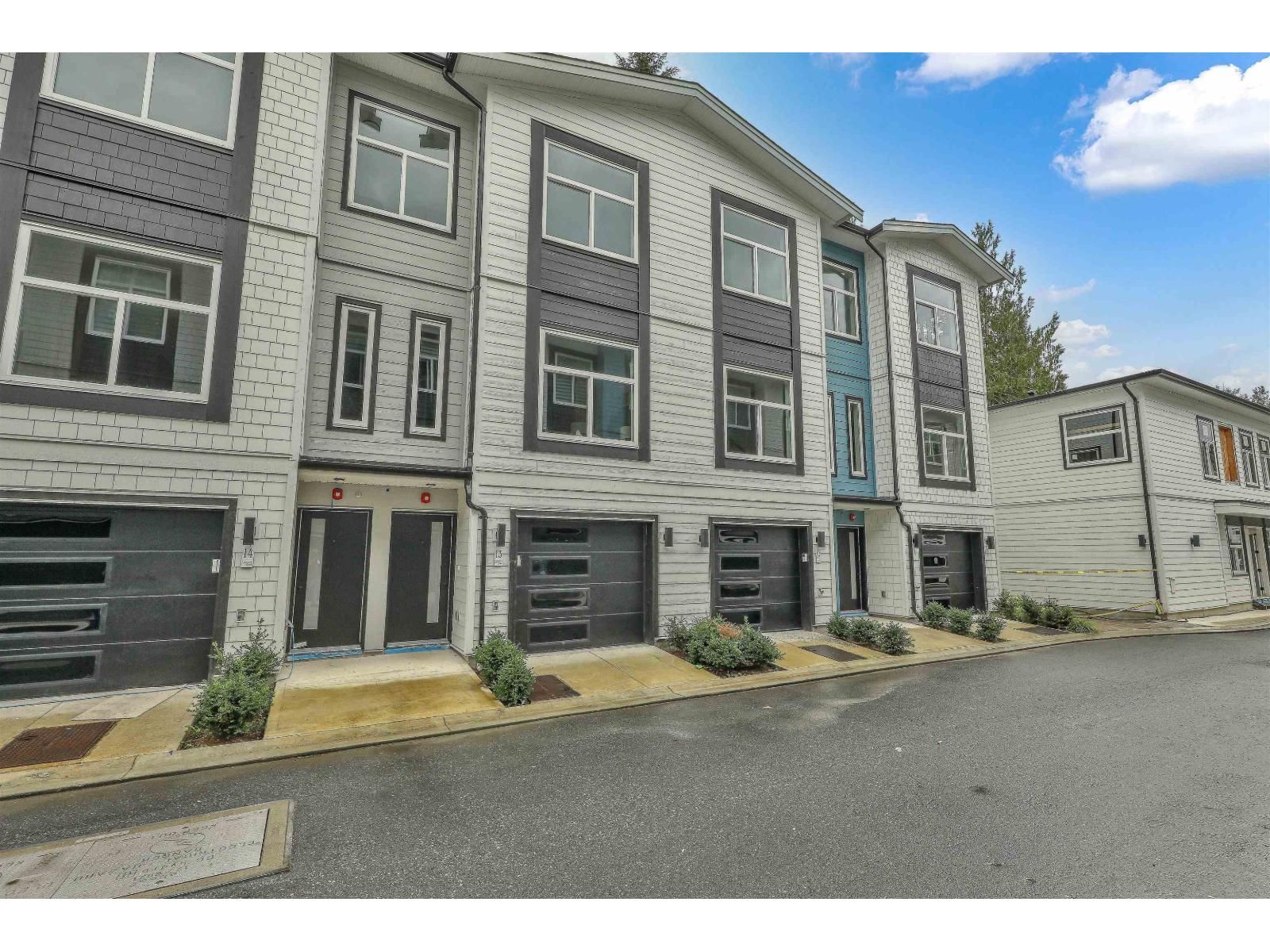 8924 CEDAR Street, Mission, British Columbia V4S 0G4