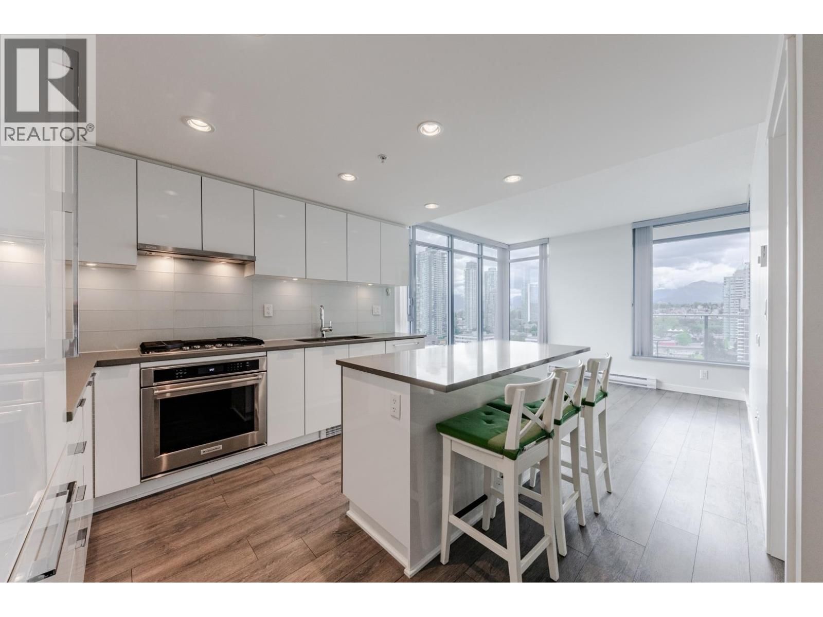 2388 MADISON Avenue, Burnaby, British Columbia V5C 0K8