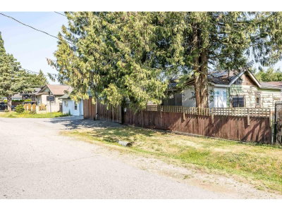 12505 114 Avenue | Surrey British Columbia | Slide Image Two