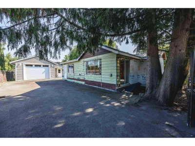 12505 114 Avenue | Surrey British Columbia | Slide Image Three