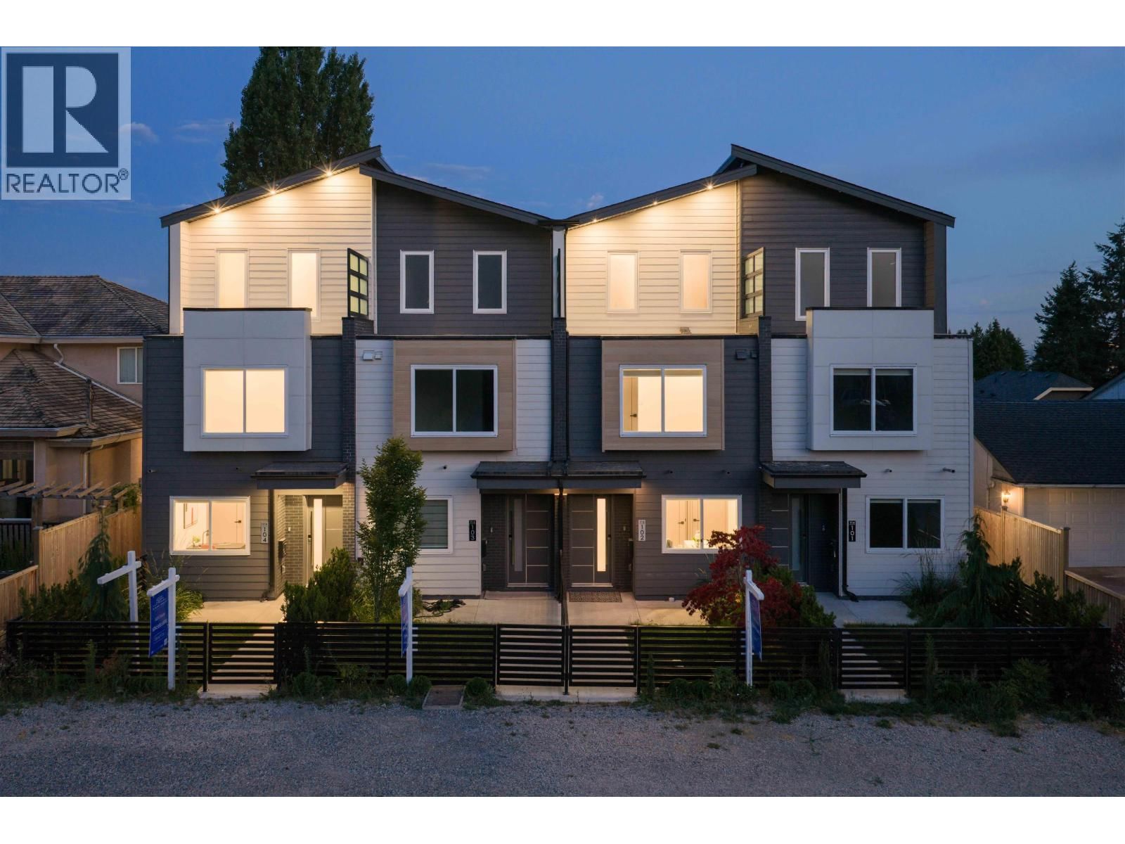 914 ROCHESTER Avenue, Coquitlam, British Columbia V3K 2W6