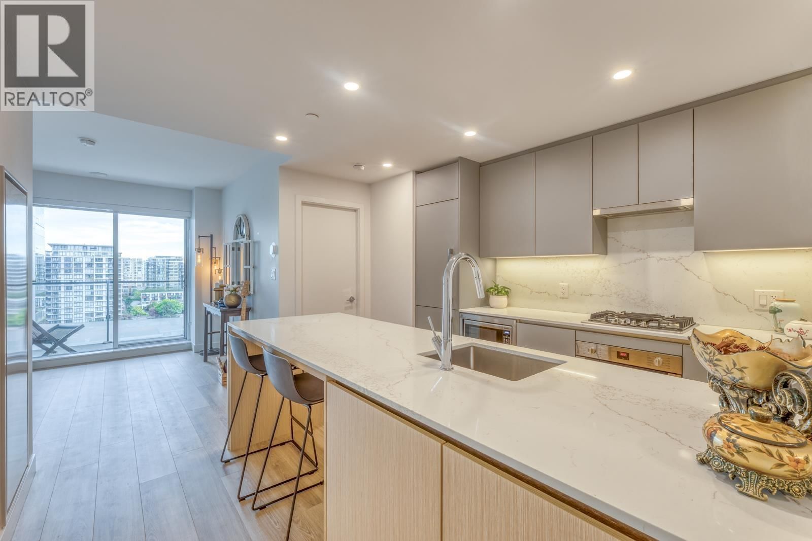 5593 NO. 3 Road, Richmond, British Columbia V6X 0X6