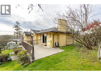 1874 HILLSIDE Avenue | Coquitlam British Columbia | Slide Image Three