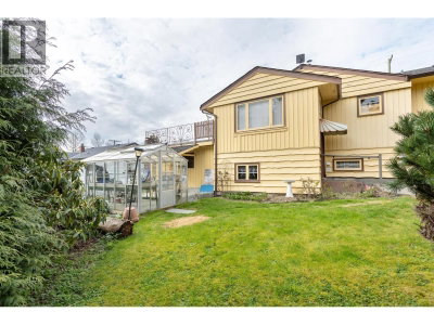 1874 HILLSIDE Avenue | Coquitlam British Columbia | Slide Image Six