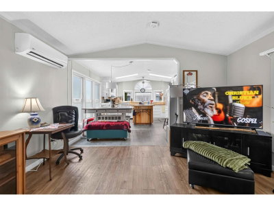 44565 MONTE VISTA Drive | Chilliwack British Columbia | Slide Image Eight