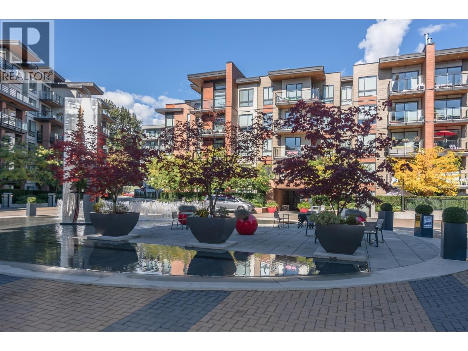 719 3RD Street, North Vancouver, British Columbia V7M 0E7