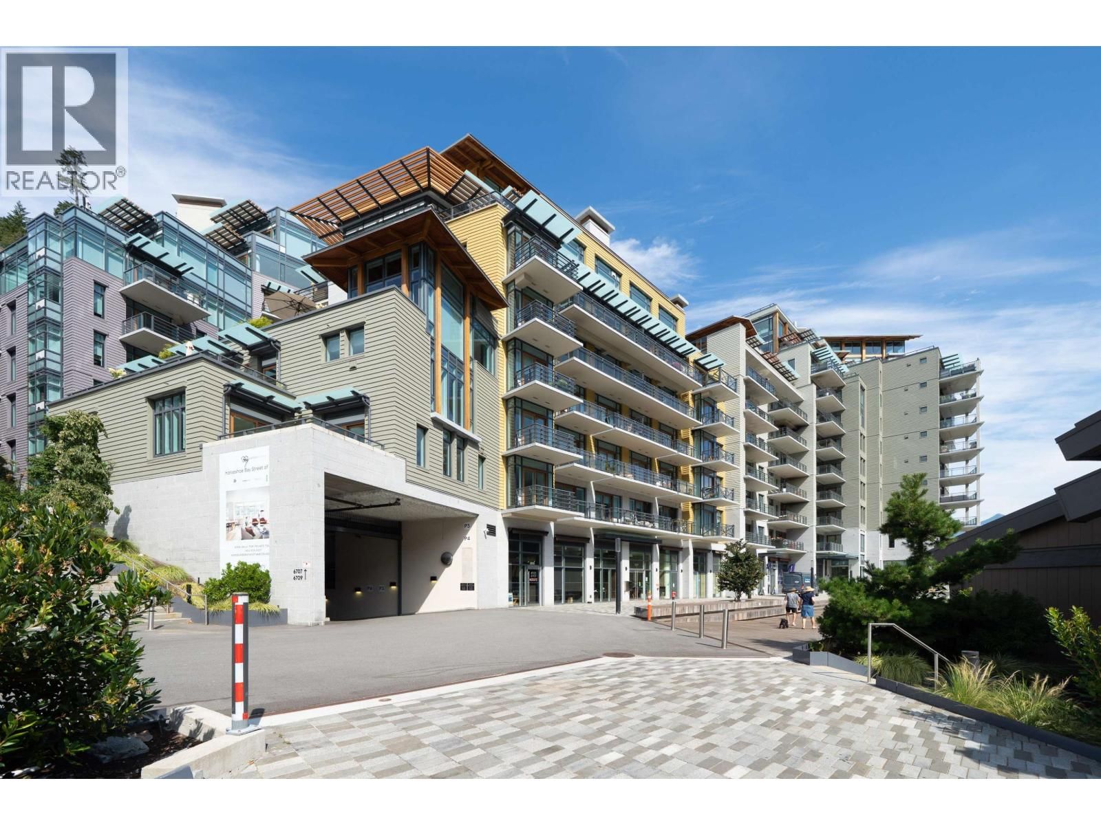 6707 NELSON Avenue, West Vancouver, British Columbia V7W 2B2